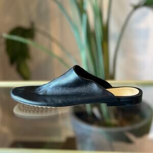 BOTTEGA VENETA Black Leather Mule Slides SZ 39